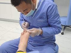 -Andrew指甲专科灰指甲·甲沟炎矫正·3D步态矫形鞋垫定制(浦三路店)