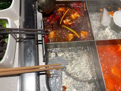 -海底捞火锅鲜切牛肉主题店(长寿路店)
