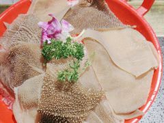 -宽板凳老灶火锅(台湾街店)