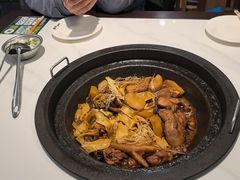 -咱屯子铁锅炖直营店(保利店)