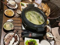 -汤宴·参须肚包鸡(南京路店)