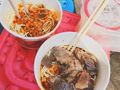 -燕子牛肉面(渣家路店)