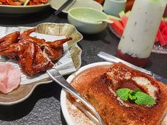 -蝴蝶里·粤菜·点心(滨江龙湖店)