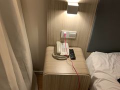 -汉庭优佳(上海恒隆广场南京西路地铁站店)