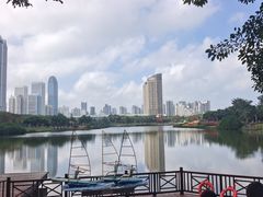 -万绿园
