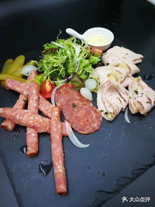 t.best德国西餐啤酒屋德式冷切肠图片 - 第1张