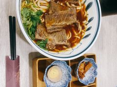 金牌红烧牛肉面-康师傅私房牛肉面(北京南站店)