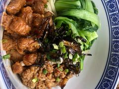 辣肉拌面-沪西老弄堂面馆(定西路店)