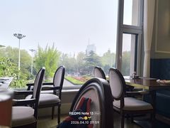 -南郊宾馆·风味自助餐厅·山东十六地市特色菜