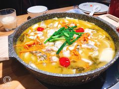 山城外老坛酸菜鱼-山城外·非遗酸菜鱼(新都汇融店)