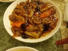 -鸿一饭店(隐秀路店)