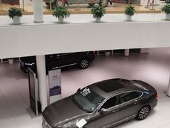 -杭州中沃沃尔沃4S店(滨江区店)