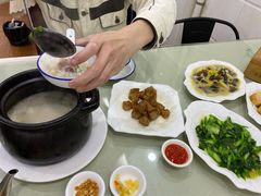 -金榜潮州砂锅粥(总店)