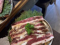 -草家酱蟹炭火烤肉店(珲春南路二店)