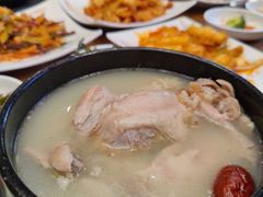 -长寿参鸡汤(朝韩风情街店)