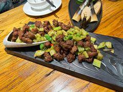 -苹果树下艺术餐厅(宋庄店)