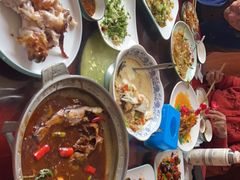 -鸿亨泰杂鱼馆(港馨家园店)