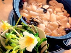 野生菌土鸡火锅-蘑统田下·野生菌火锅