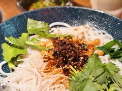 鸡枞米线-芸山季·云南野生菌火锅(人民广场来福士店)