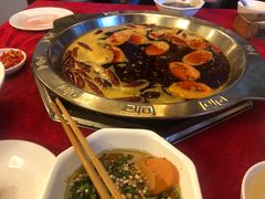 -山城年华老火锅(玉林店)