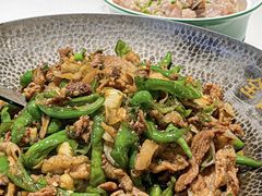 -费大厨辣椒炒肉(黄兴中心广场店)