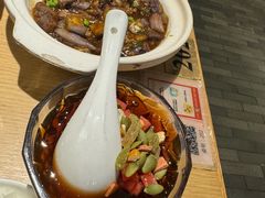 -渝信川菜 · 川味家常菜(财富购物中心店)