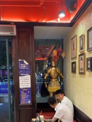 -东方先生国潮男士理发馆