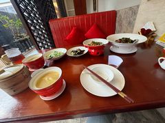 -云南荟·湖畔领宴(领事馆店)
