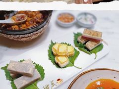 -初蓉丨遇见新川菜(亲贤街荣耀店)