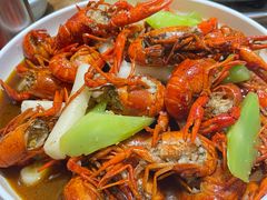 -茸梅路右拐龙虾-农家菜(松江店)