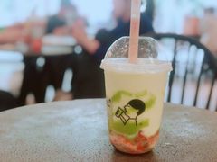 牛油果酸奶波波冰-喜茶(上海打浦桥日月光gelato lab+店)