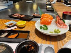 三文鱼刺身-赤坂亭·M9和牛烧肉·铁板烧·日料398放题(长泰广场店)