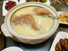 咸猪手炖蹄膀-广迎居老正兴菜馆