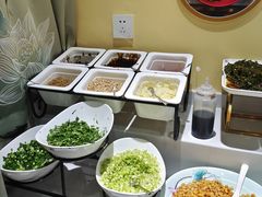 自助调料区-老黄记丁丁美蛙鱼头自助鱼火锅(中海国际旗舰店)