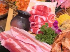 精品黑猪厚切五花肉-香猪坊韩国烤肉专属门店(魏公村店)