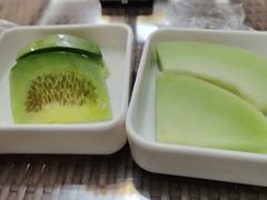 -裕龙汤泉