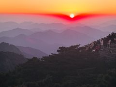 -黄山光明顶山庄