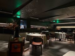 -左庭右院鲜牛肉火锅黑金店(陆家嘴中心店)