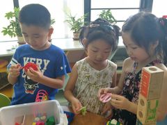 小问号里小伙伴们一起游戏-小问号·科学启蒙·逻辑思维·阅读素养·口才演讲(杨浦合生汇中心)