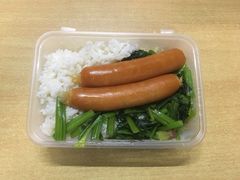 -同济大学本部学苑饮食广场