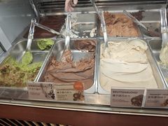 榛子碎巧克力-VENCHI 闻绮(北京国贸商城店)