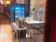 -东莞塘厦三正半山温泉酒店·沙利文西餐厅