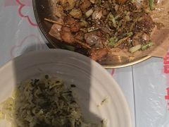 -肥肥虾庄·金牌油焖大虾(杨园滨江时代walk店)