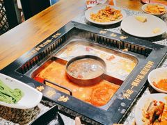-老牌坊云南鱼豆花火锅(哈西万达店)