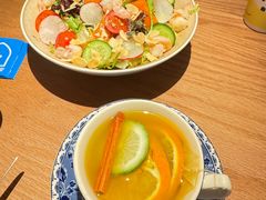 蜂蜜烤南瓜鲜虾沙拉-芭莉与彩虹西餐厅(成都合生汇店)