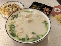 鱼汤小馄饨-阿达师傅鱼汤面