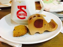 -HIGH FIVE哈福手工汉堡(桂林路店)