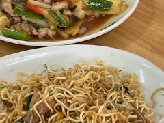 酸豆角炒生肠-阿弟早茶·家庭小炒·火锅(九村店)