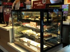 面包甜点陈列柜-麦当劳(杭州西湖银泰百货店)