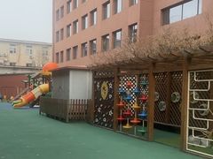 -亲育代幼儿园